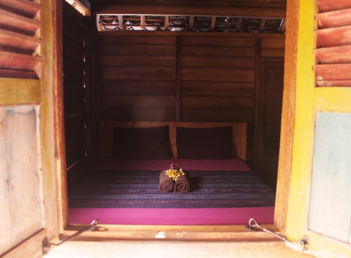 Albergue Good Karma Yogyakarta Exterior foto