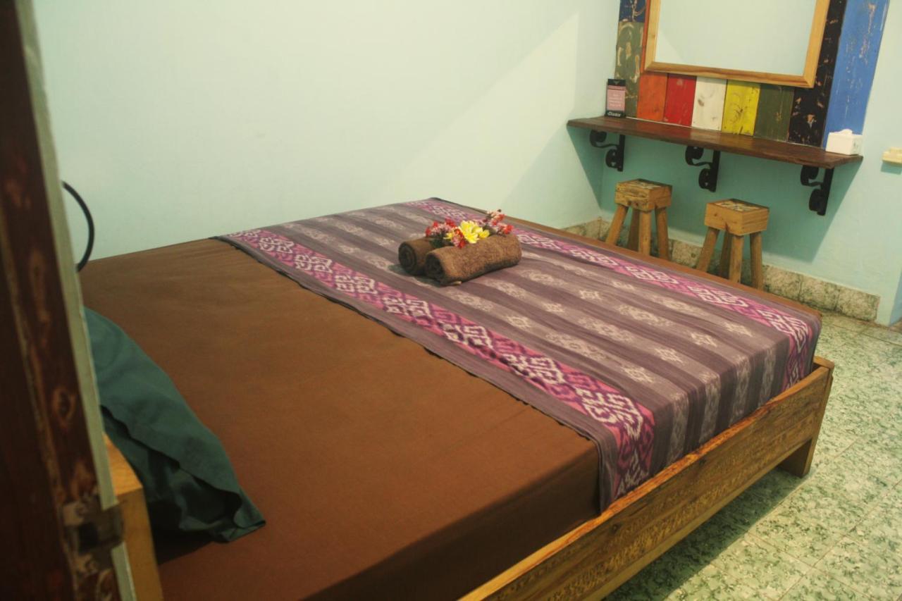Albergue Good Karma Yogyakarta Exterior foto