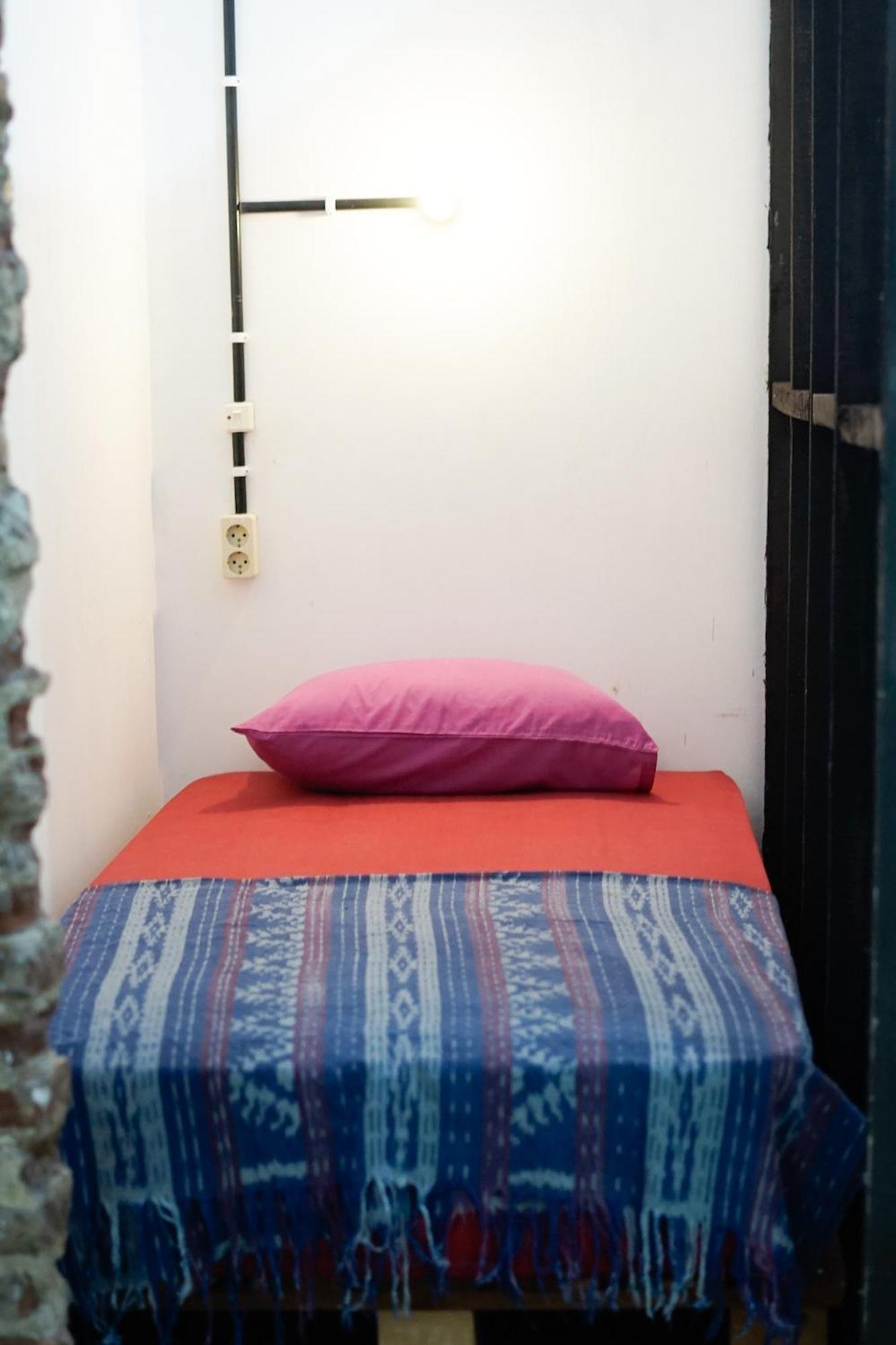 Albergue Good Karma Yogyakarta Exterior foto