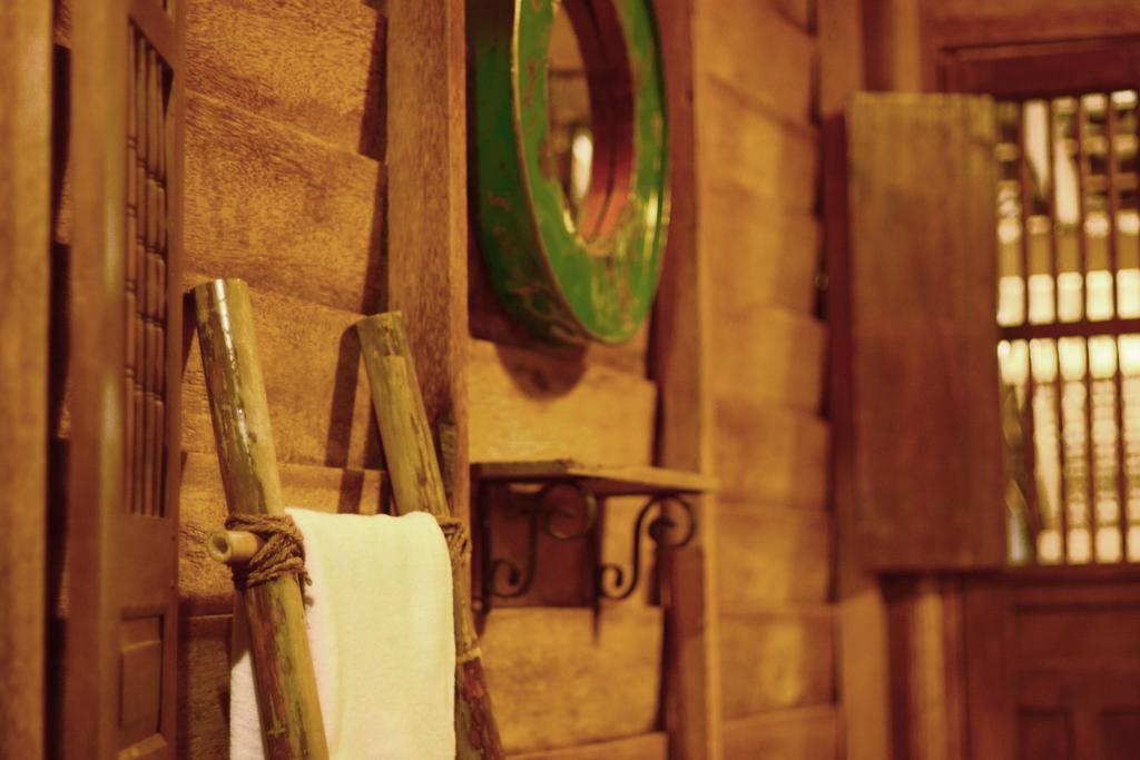 Albergue Good Karma Yogyakarta Exterior foto