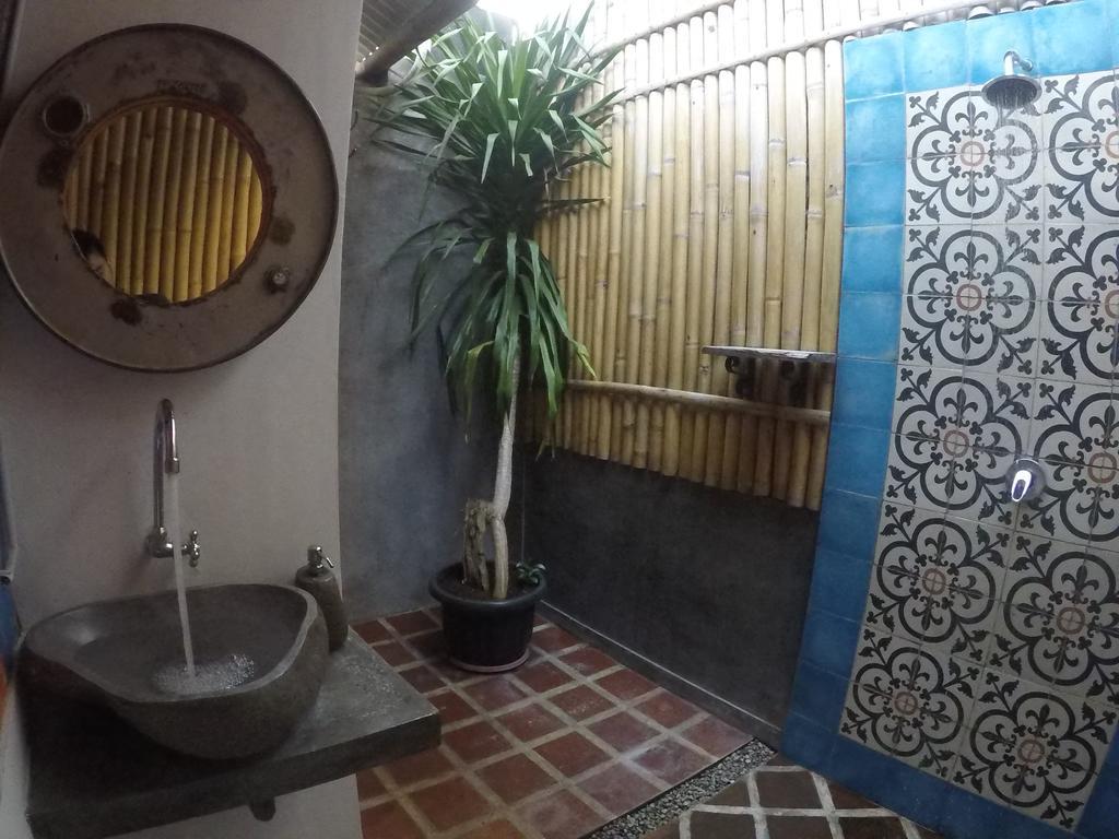 Albergue Good Karma Yogyakarta Exterior foto