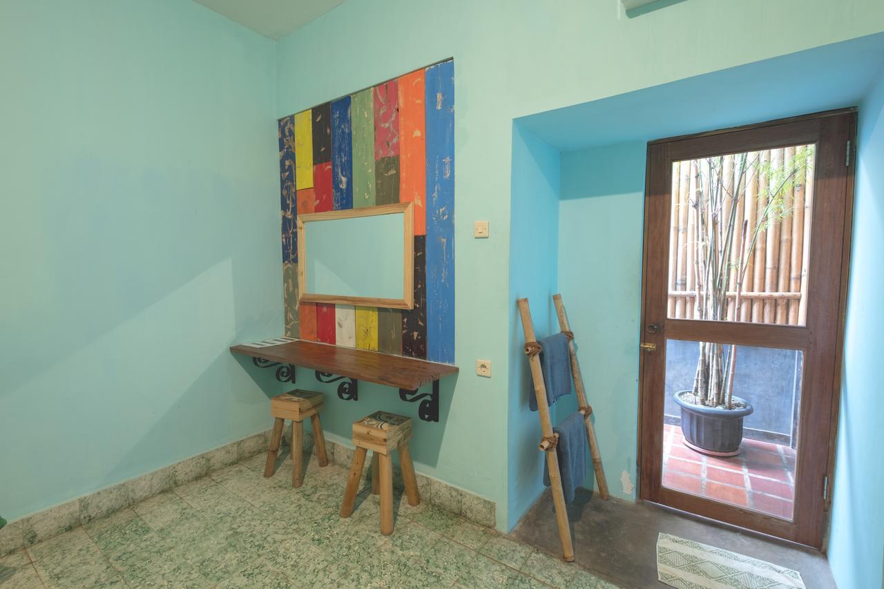Albergue Good Karma Yogyakarta Exterior foto