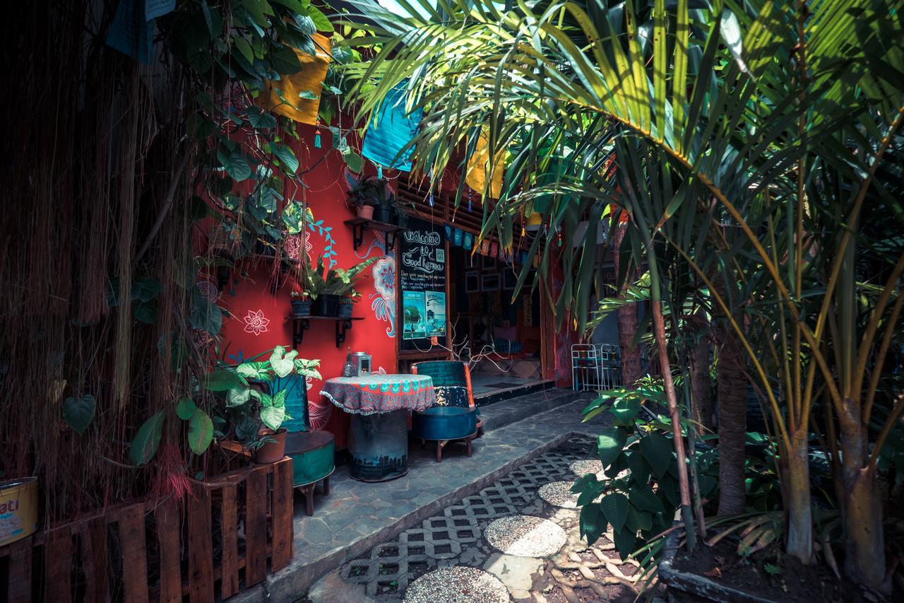 Albergue Good Karma Yogyakarta Exterior foto