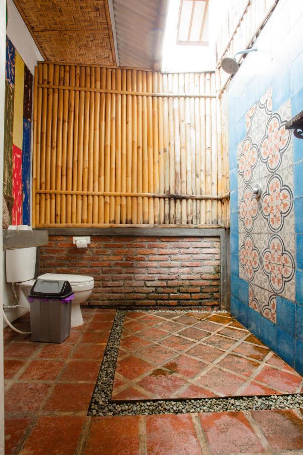 Albergue Good Karma Yogyakarta Exterior foto